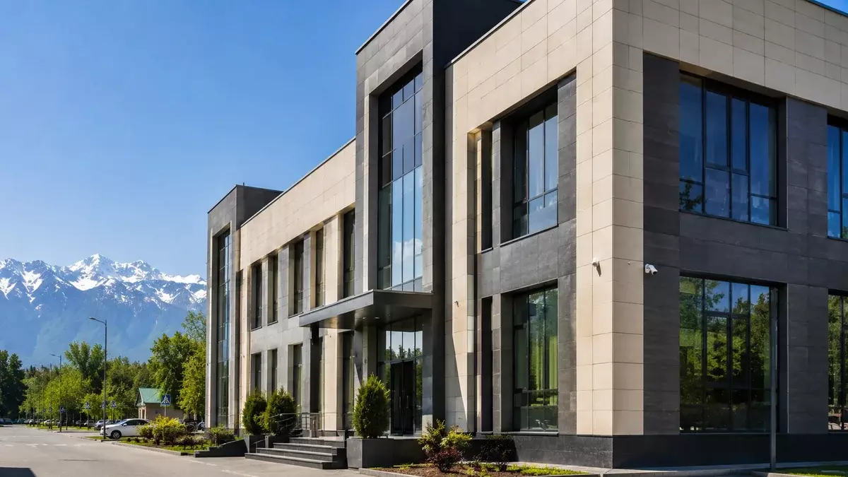 Installation of a ventilated facade on an office building in the Bostandyk district